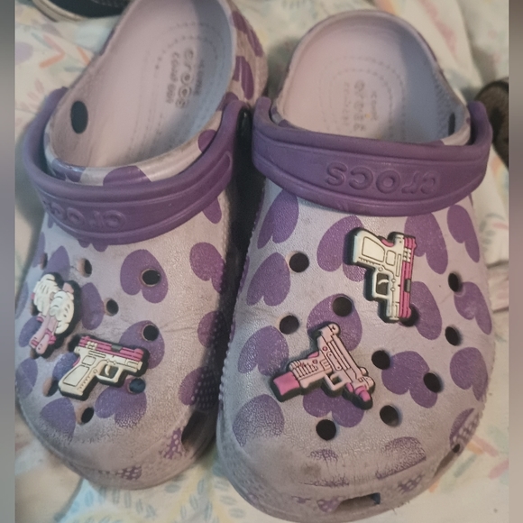 Girls Purple Hearts Crocs size 12 - Picture 2 of 4